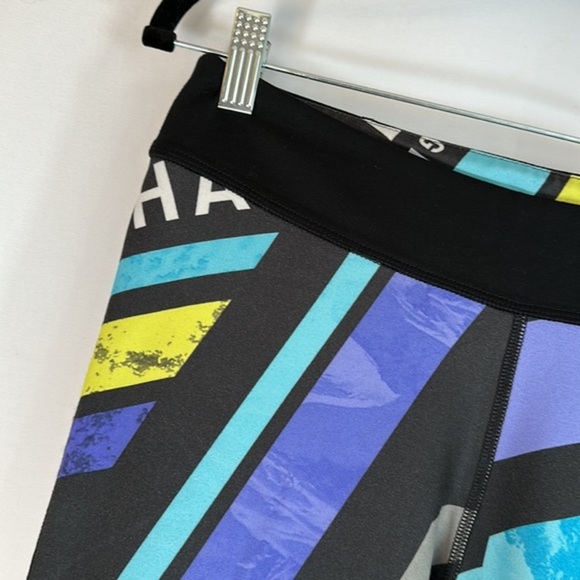 Reebok Black & Purple Cropped Athletic Leggings - Picture 5 of 8